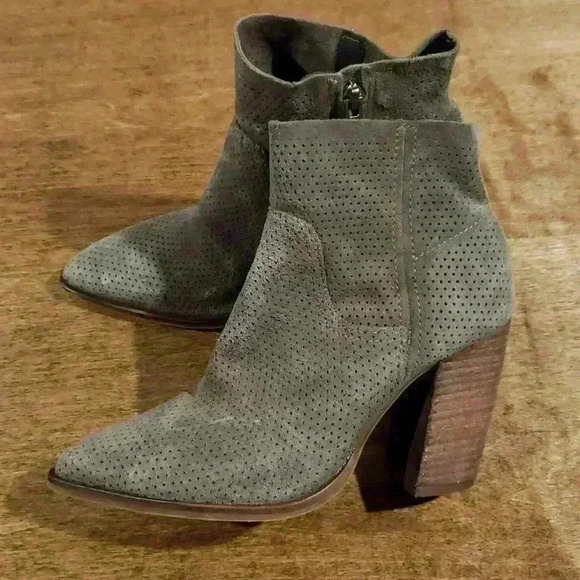 Vince Camuto Shoes - Vince Camuto Green Suede Booties 6.5